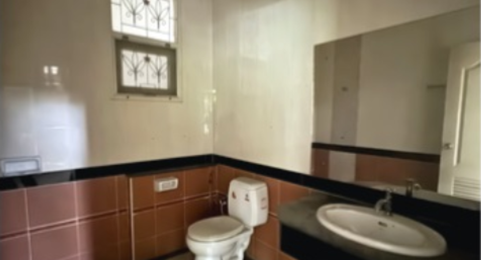 For sale 4 bedrooms house in Prawet, Bangkok
