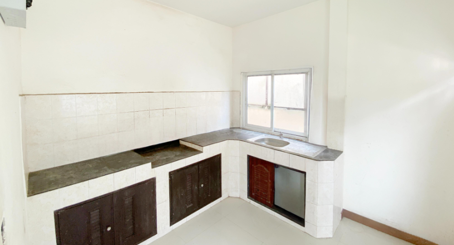 For sale 3 bedrooms house in Ban Chang, Rayong