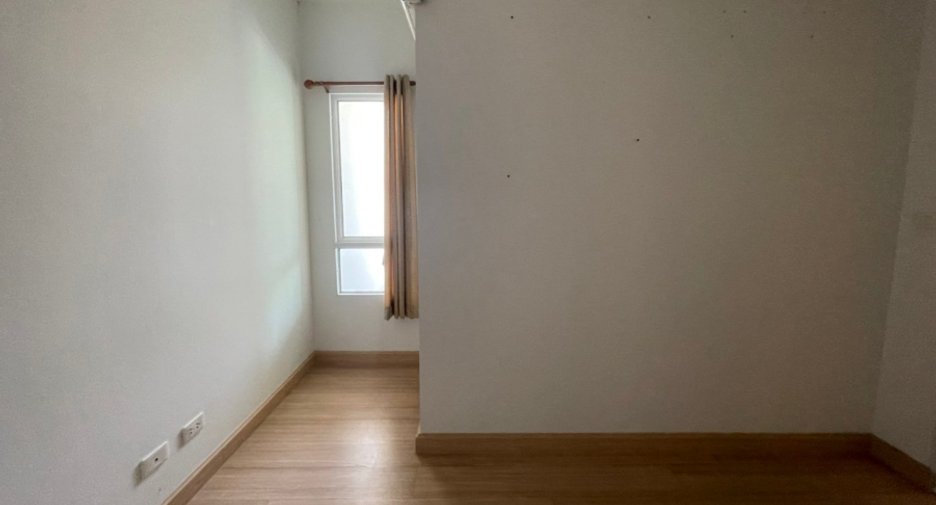 For sale 2 bedrooms townhouse in Mueang Pathum Thani, Pathum Thani