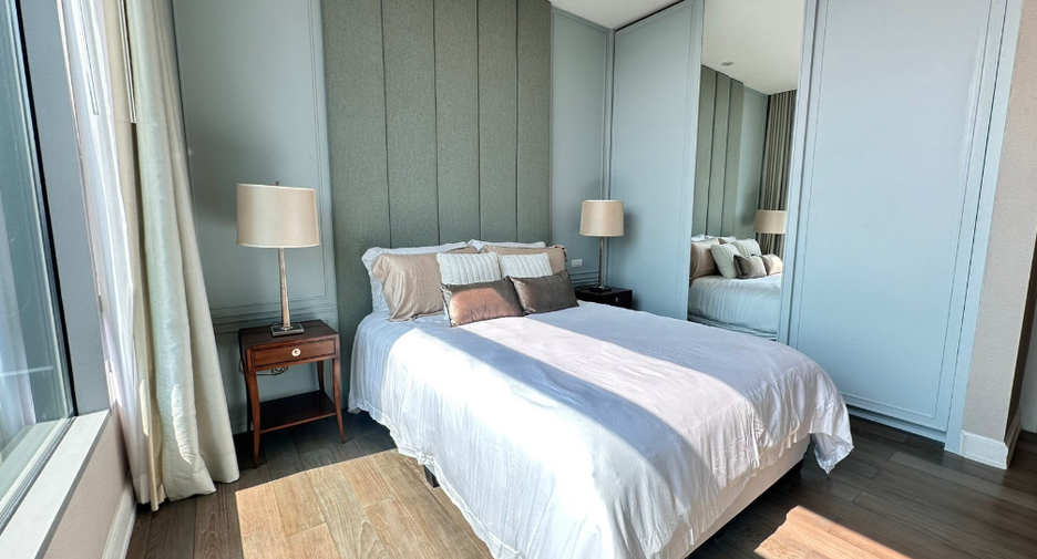 For sale 2 bedrooms condo in Pathum Wan, Bangkok