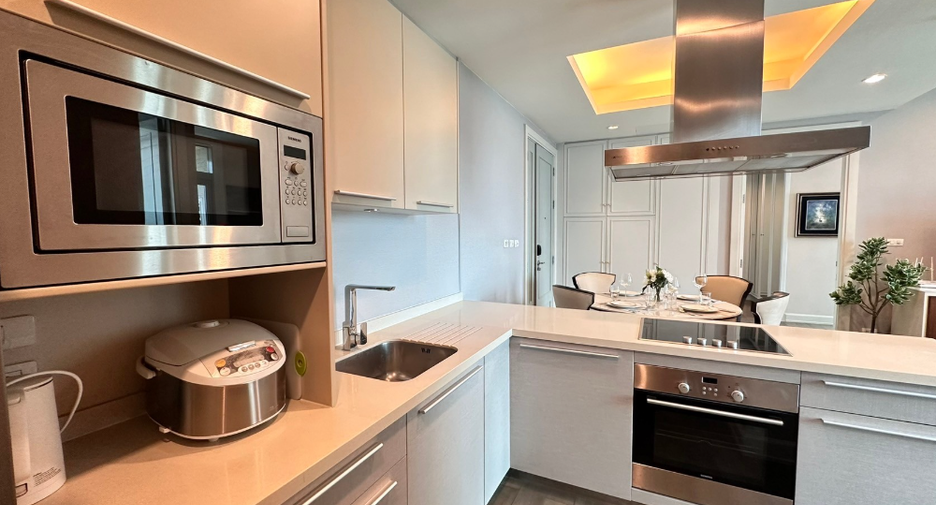 For sale 2 bedrooms condo in Pathum Wan, Bangkok