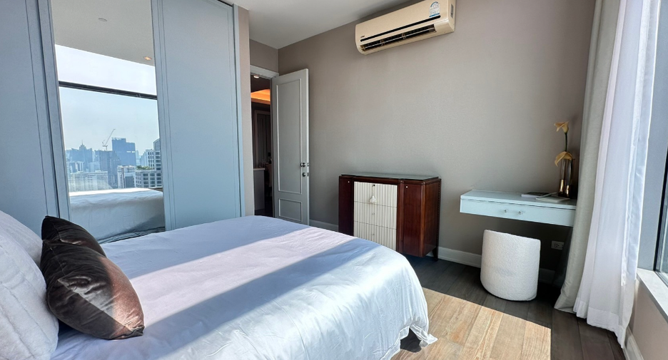For sale 2 bedrooms condo in Pathum Wan, Bangkok