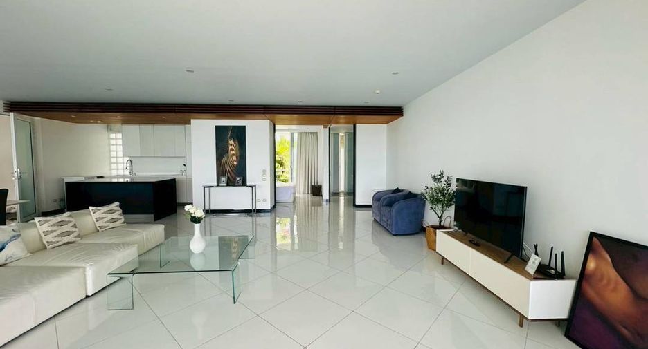 For rent 2 bedrooms condo in Sattahip, Chonburi