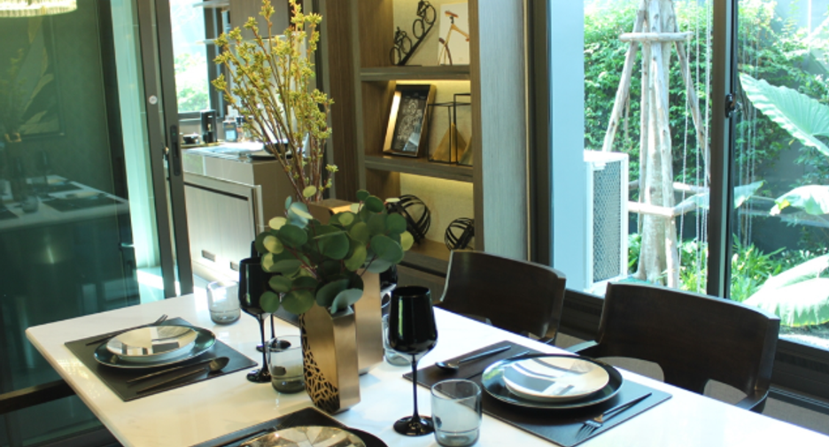 For sale 4 bedrooms house in Bang Khun Thian, Bangkok