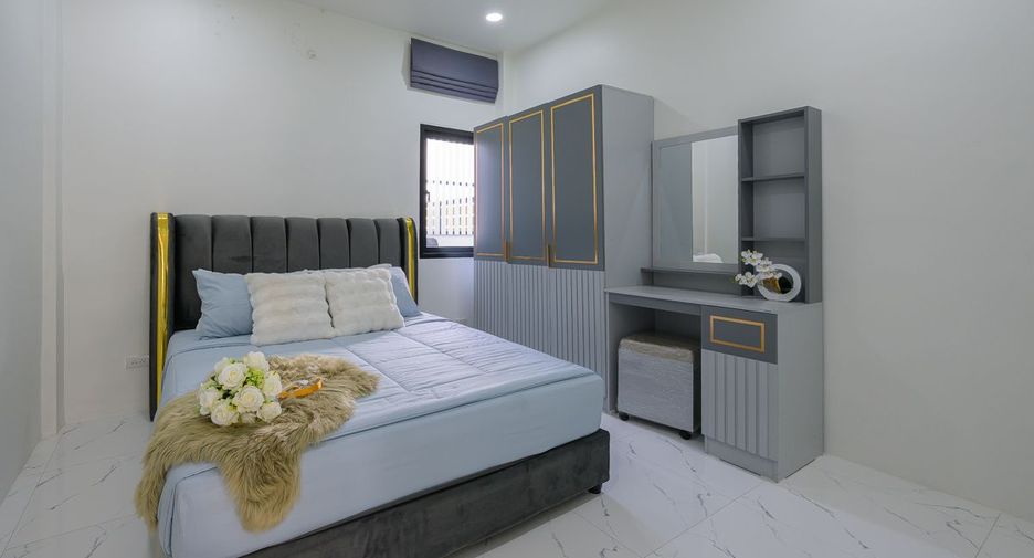 Haus zum Kauf mit 3 Zimmer in Bang Lamung, Chonburi