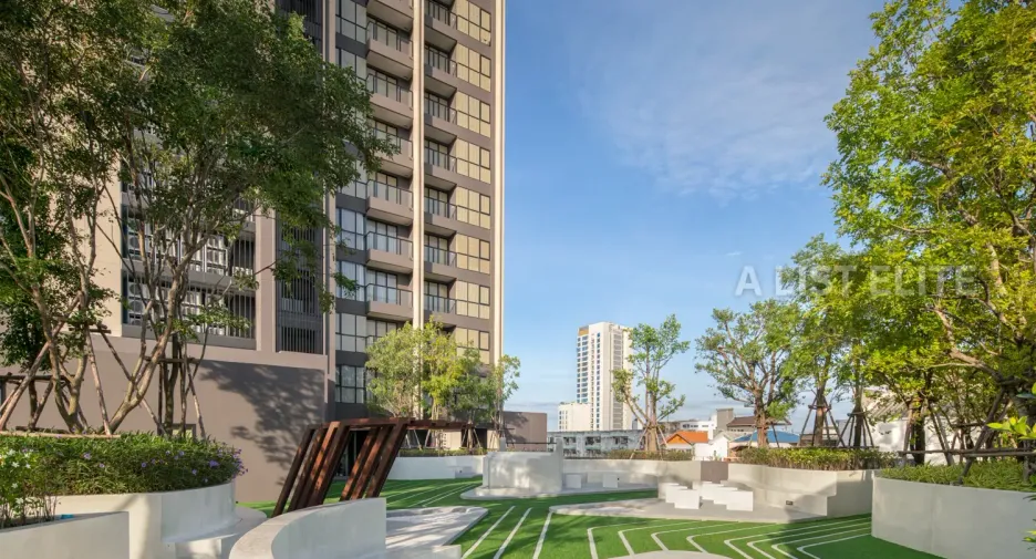 For sale 2 bedrooms condo in Pratumnak, Pattaya