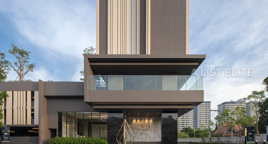 For sale 2 bedrooms condo in Pratumnak, Pattaya