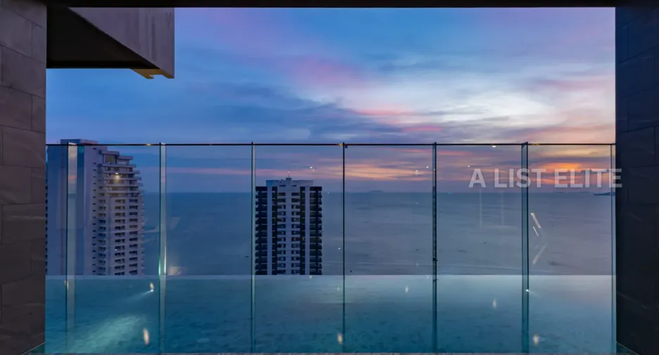 For sale 1 bed condo in Pratumnak, Pattaya