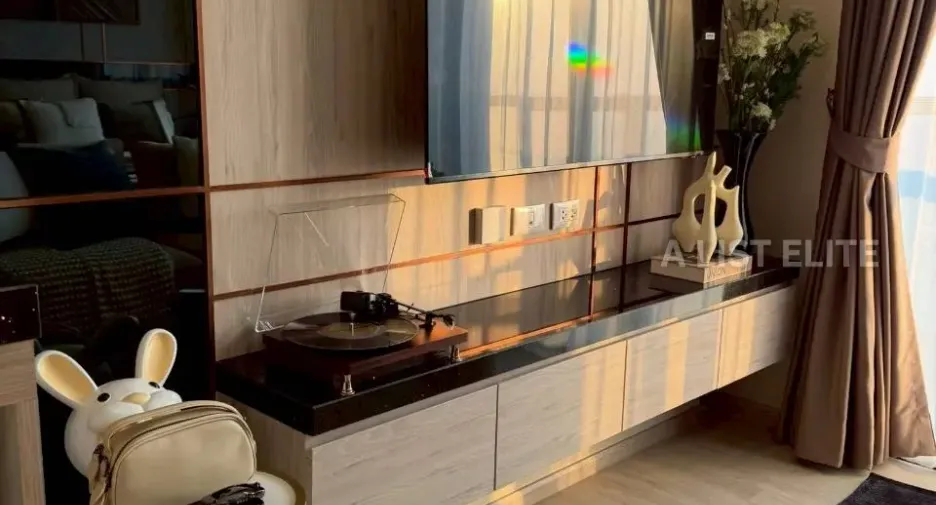 For sale 1 bed condo in Pratumnak, Pattaya