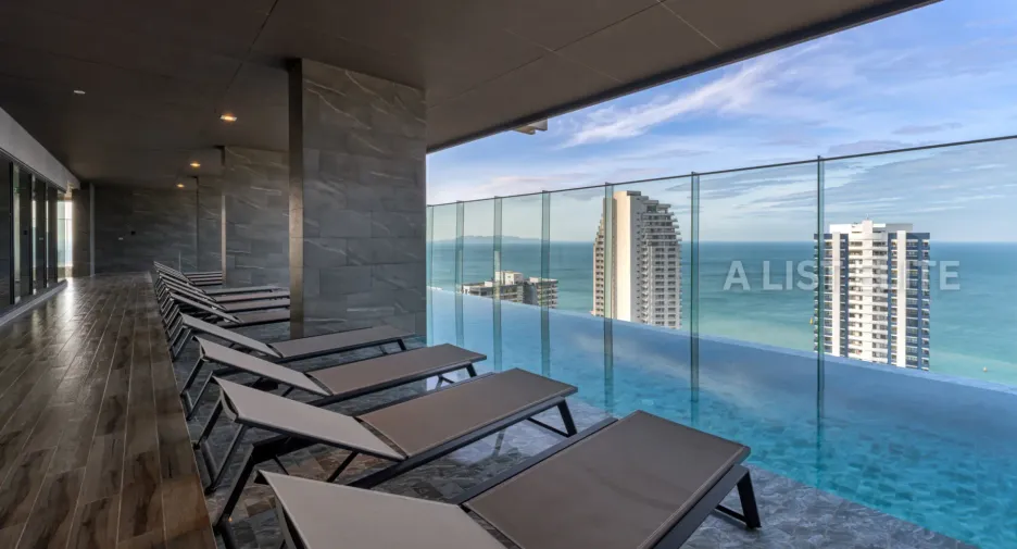 For sale 1 bed condo in Pratumnak, Pattaya
