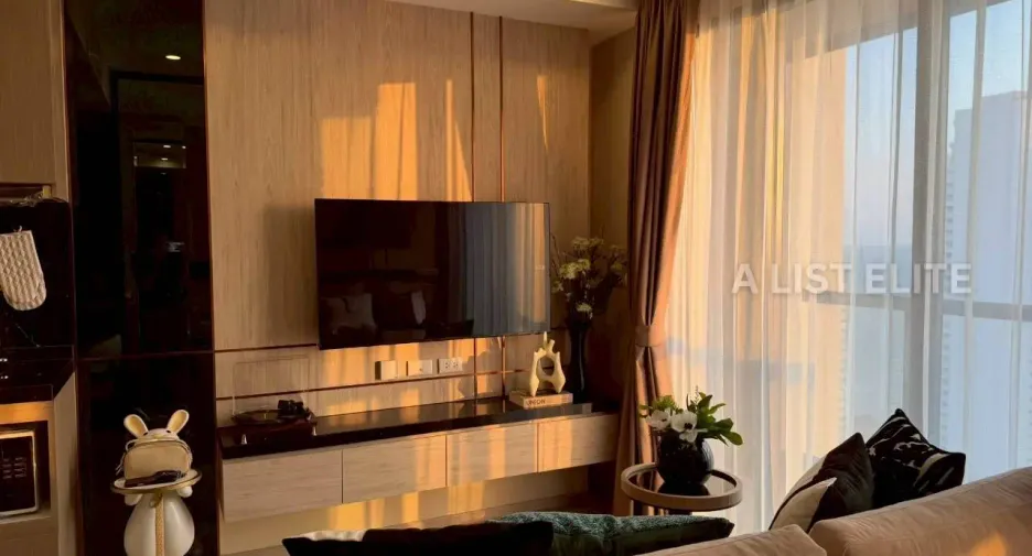 For sale 1 bed condo in Pratumnak, Pattaya