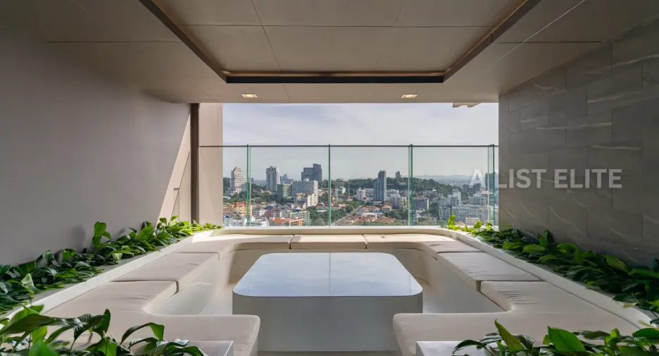 For sale 1 bed condo in Pratumnak, Pattaya