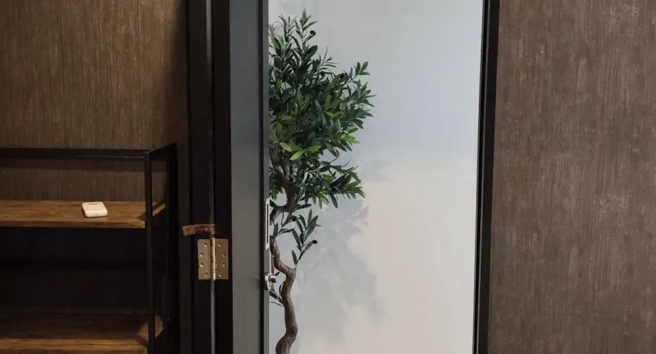 For rent 1 bed condo in Phaya Thai, Bangkok