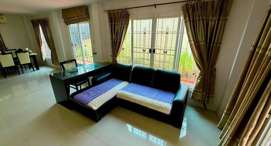 For sale 3 bedrooms house in Prawet, Bangkok