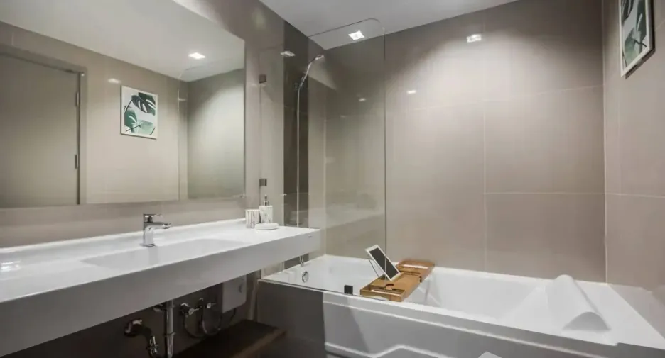 For rent 2 bedrooms condo in Phra Khanong, Bangkok