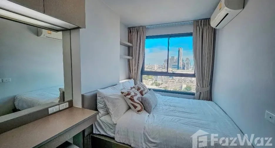 For rent 2 bedrooms condo in Phra Khanong, Bangkok