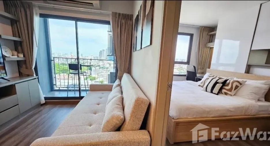 For rent 2 bedrooms condo in Phra Khanong, Bangkok