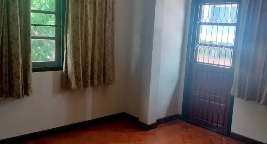 Casa en alquiler de 3 habitaciones en Mueang Chiang Mai, Chiang Mai