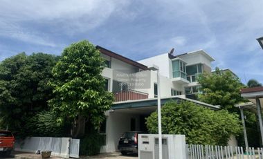 Casa en venta de 4 habitaciones en Prawet, Bangkok