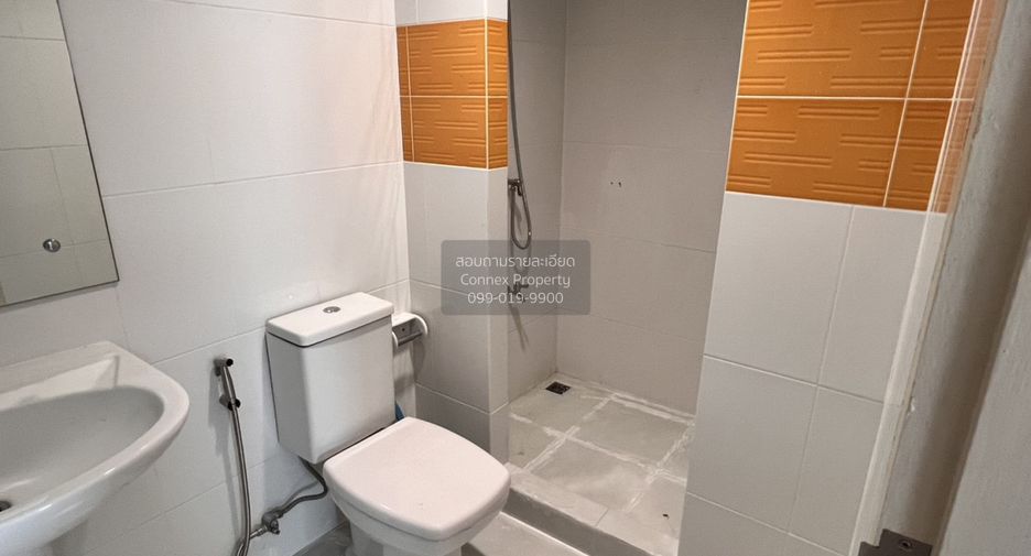 For sale 3 bedrooms townhouse in Thung Khru, Bangkok