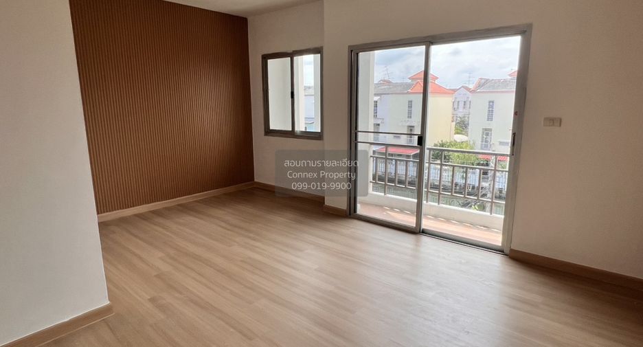 For sale 3 bedrooms townhouse in Thung Khru, Bangkok