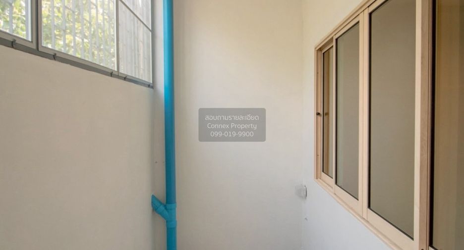 Продажа 3 спальни таунхаус в Банг Кхун Тхиан, Бангкок