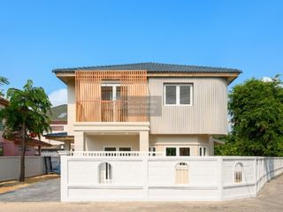 Haus zum Kauf mit 4 Zimmer in Sai Mai, Bangkok