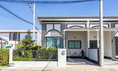 For sale 2 bedrooms townhouse in East Pattaya, Pattaya