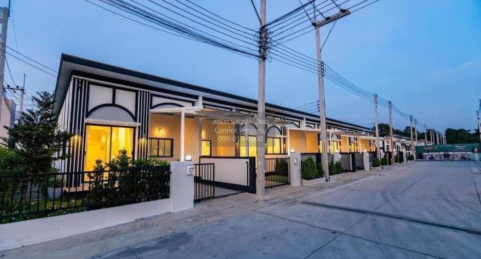 For sale 2 bedrooms townhouse in East Pattaya, Pattaya