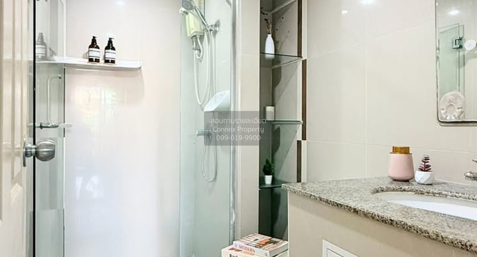 For sale 1 bed condo in Khlong Toei, Bangkok