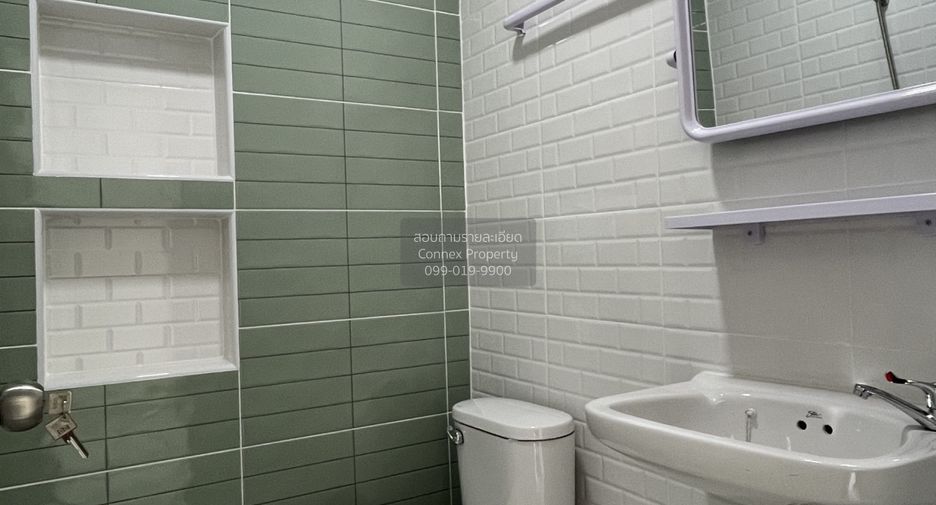 For sale 2 bedrooms townhouse in Min Buri, Bangkok