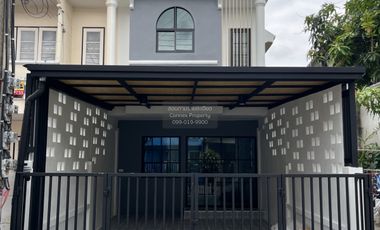 For sale 2 bedrooms townhouse in Min Buri, Bangkok