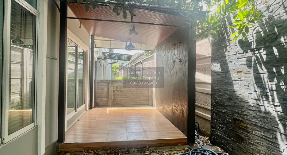 À vendre 4 chambres maison à Don Mueang, Bangkok