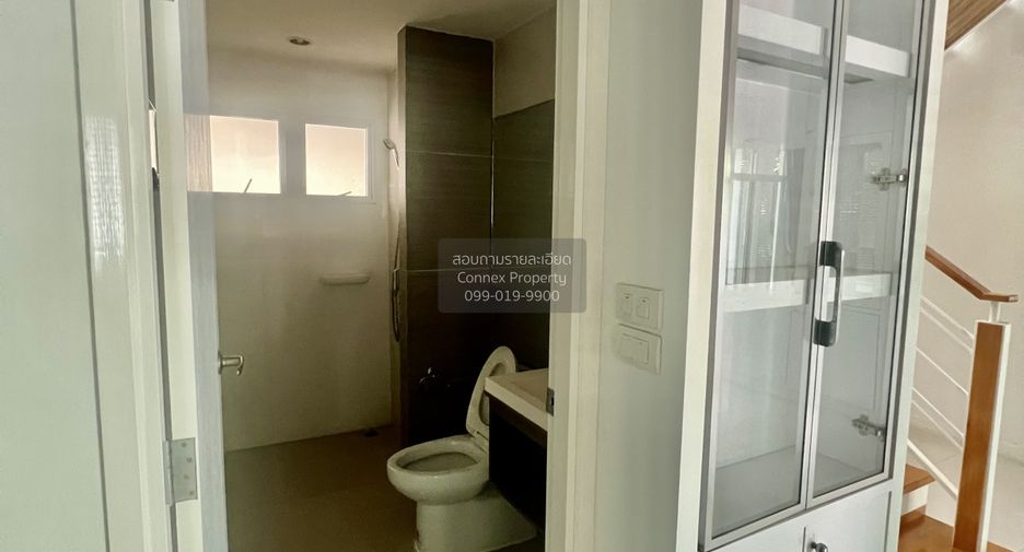 À vendre 4 chambres maison à Don Mueang, Bangkok