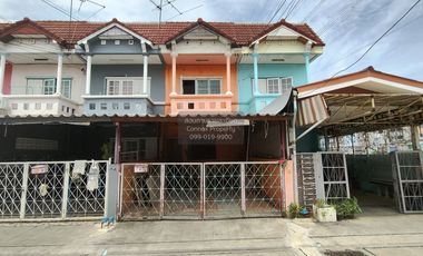 À vendre 2 chambres maison de ville à Bang Phli, Samut Prakan