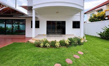 For sale 4 bedrooms house in East Pattaya, Pattaya
