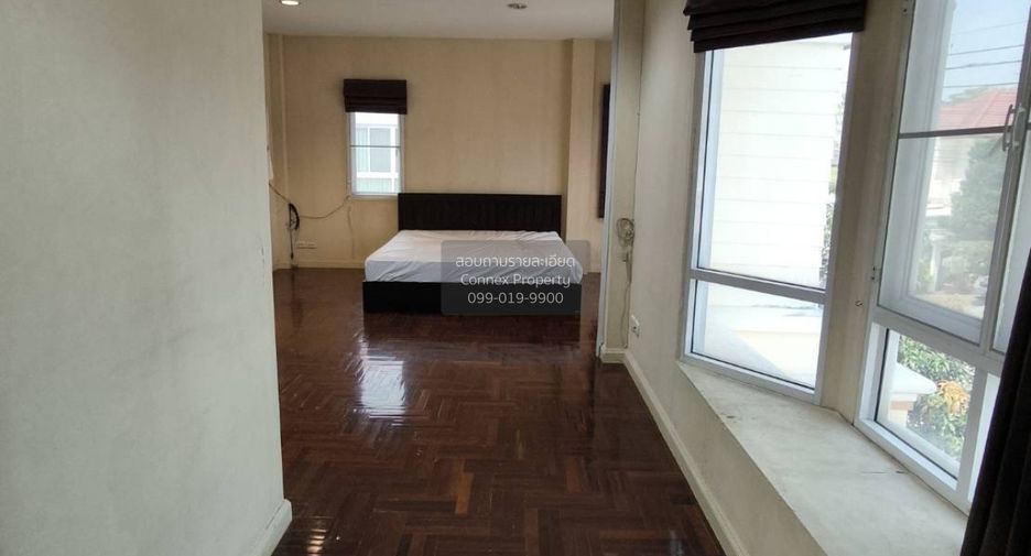 For sale 3 bedrooms house in Mueang Nonthaburi, Nonthaburi