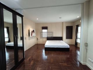For sale 3 bedrooms house in Mueang Nonthaburi, Nonthaburi