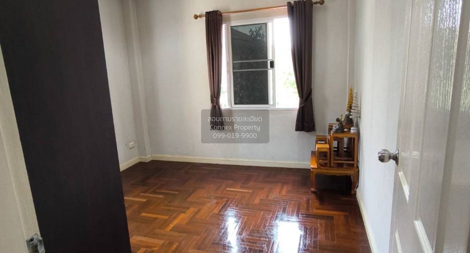 For sale 3 bedrooms house in Mueang Nonthaburi, Nonthaburi