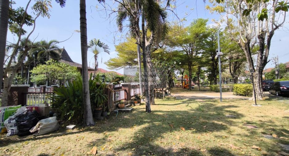 For sale 3 bedrooms house in Mueang Nonthaburi, Nonthaburi