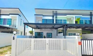 For sale 2 bedrooms townhouse in East Pattaya, Pattaya