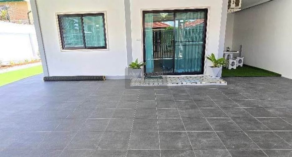 For sale 3 bedrooms townhouse in East Pattaya, Pattaya