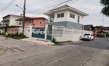 À vendre 3 chambres maison à Bang Khae, Bangkok