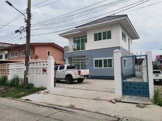 For sale 3 bedrooms house in Bang Khae, Bangkok