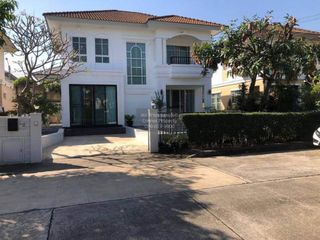 For sale 4 bedrooms house in Lat Krabang, Bangkok
