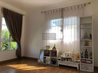 For sale 4 bedrooms house in Lat Krabang, Bangkok