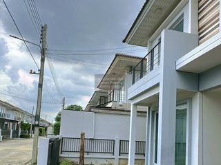 For sale 3 bedrooms house in Don Mueang, Bangkok