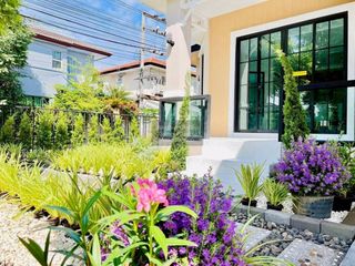 For sale 4 bedrooms house in Mueang Pathum Thani, Pathum Thani