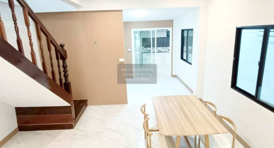 For sale 4 bedrooms house in Bang Khun Thian, Bangkok