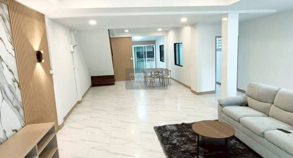 For sale 4 bedrooms house in Bang Khun Thian, Bangkok